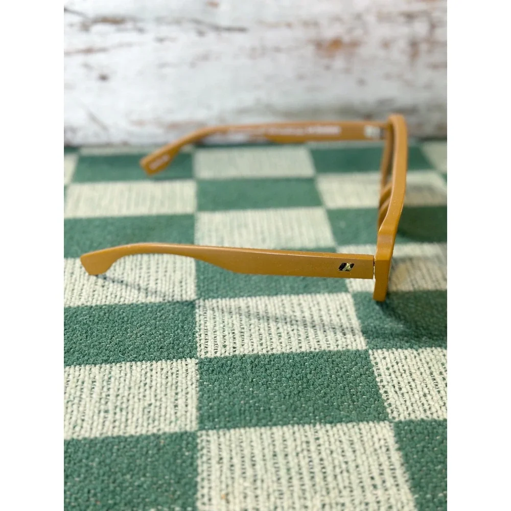 Le Specs Unwritten Straw in Cider Straw Sunglasses